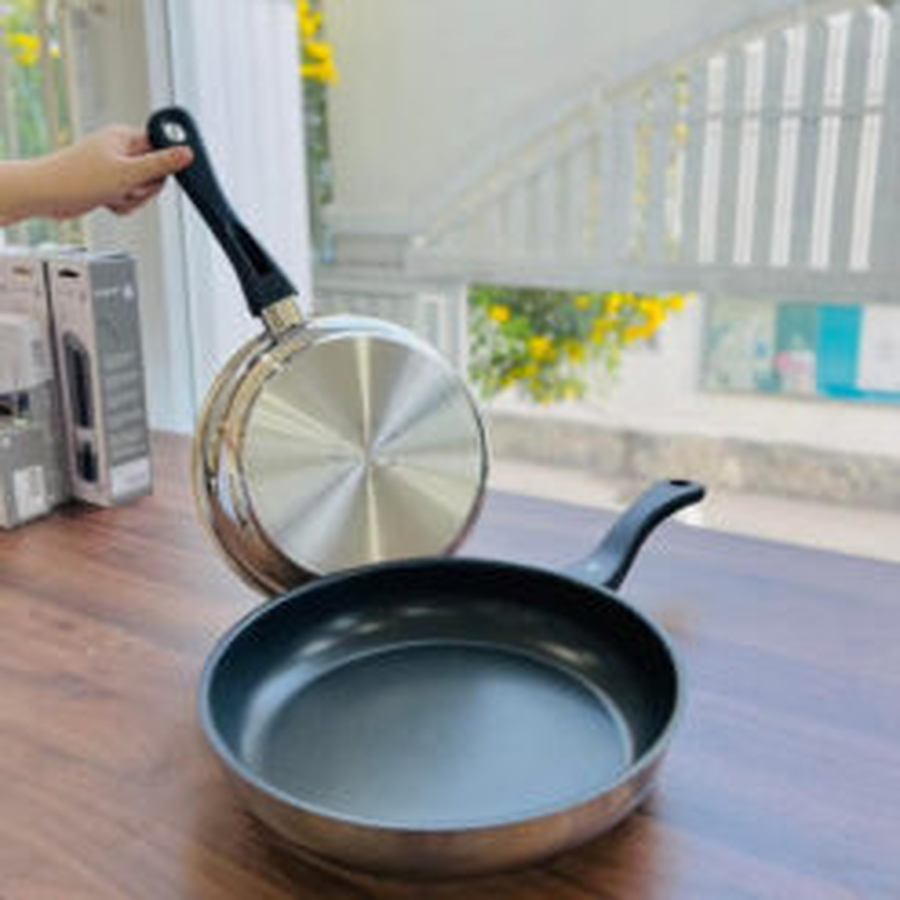 Bộ 2 chảo chống dính WMF Devil Frypan Set 20cm+28cm